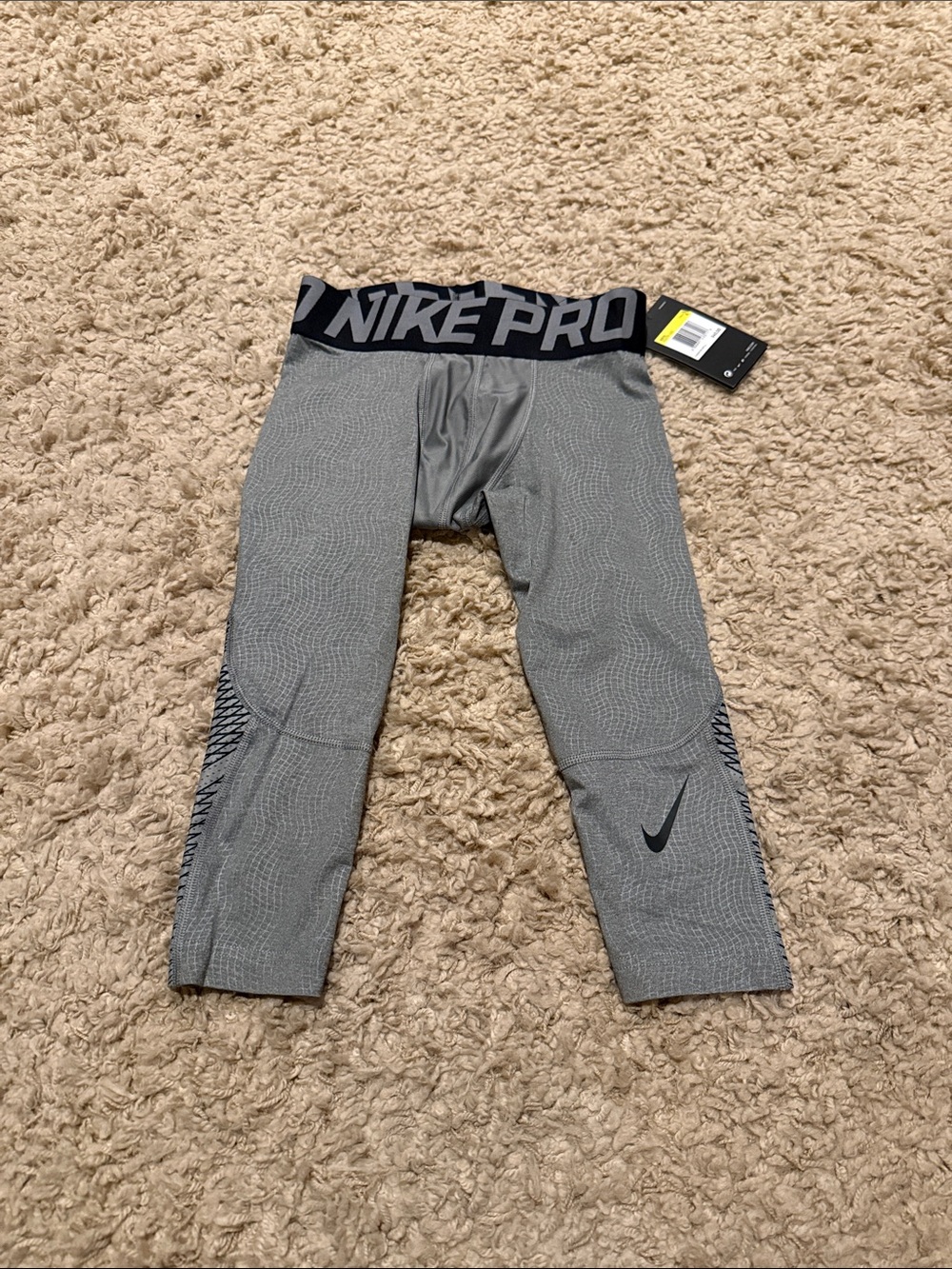 NWT Nike Boys' Pro  Dri-FIT Training Tights / Leggings in the Carbon Small